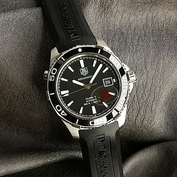 【ブラック】タグホイヤースーパーコピー時計 アクアレーサー WAK2110.FT6027 、ラグジュアリーさが有る